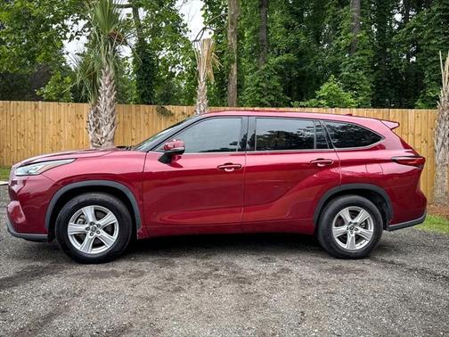 2020 Toyota Highlander LE