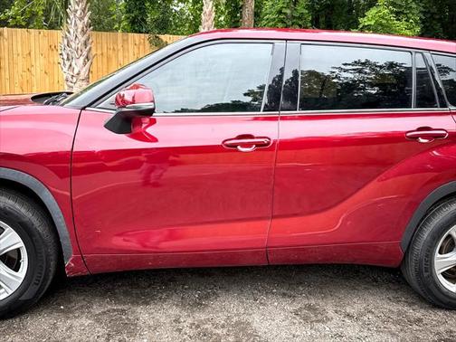 2020 Toyota Highlander LE