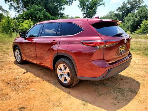 2020 Toyota Highlander LE