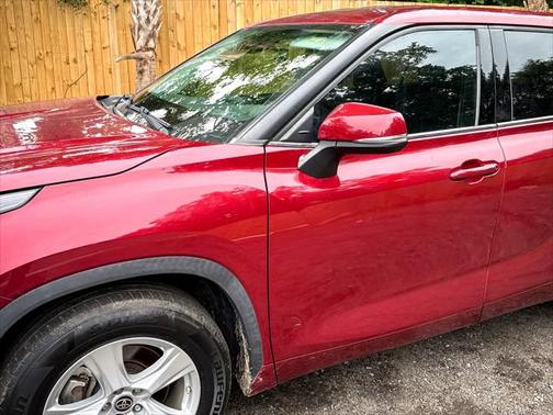 2020 Toyota Highlander LE
