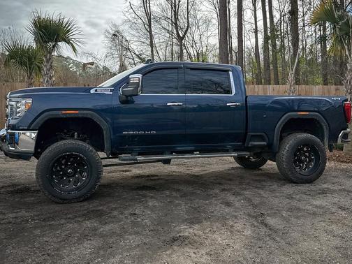 2020 GMC Sierra 2500 SLT