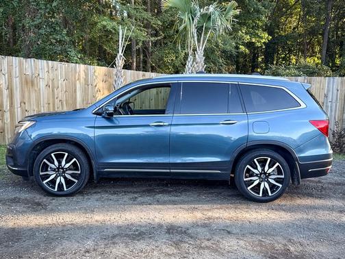 2021 Honda Pilot Touring 8-Passenger