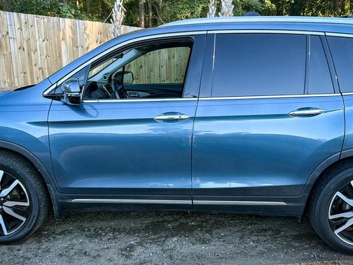 2021 Honda Pilot Touring 8-Passenger