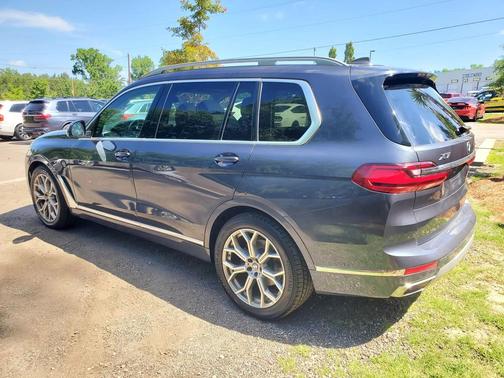 Gray 2020 BMW X7 xDrive40i