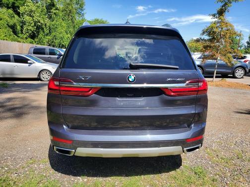 Gray 2020 BMW X7 xDrive40i