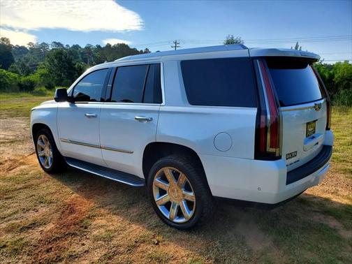 2017 Cadillac Escalade Luxury