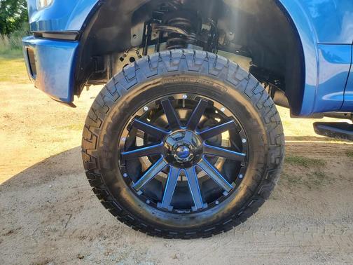 Blue 2016 Ford F-150 XLT
