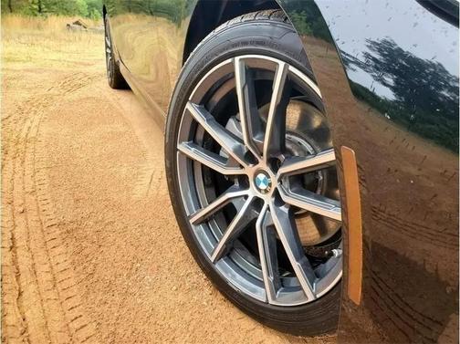 Black 2019 BMW 330 i