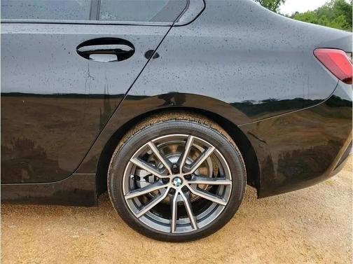Black 2019 BMW 330 i