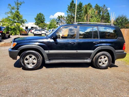 2002 Toyota Land Cruiser Base