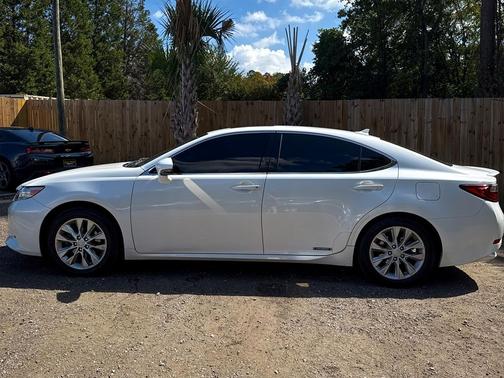 2013 Lexus ES 300h Base