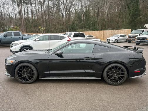 2017 Ford Mustang V6