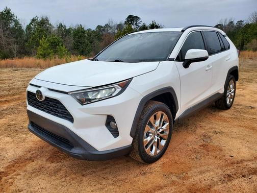 2019 Toyota RAV4 XLE Premium
