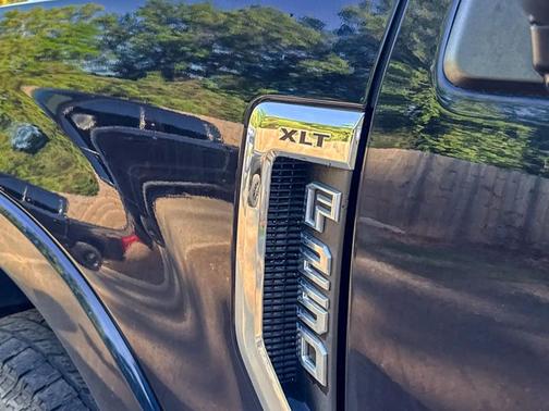 Blue 2021 Ford F-250 XLT