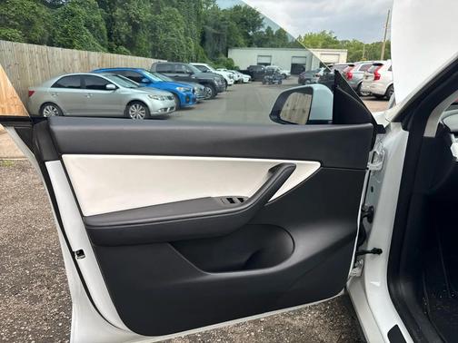 White 2020 Tesla Model Y Long Range AWD