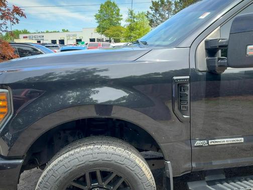 Black 2019 Ford F-250 Lariat 4WD Crew Cab 6.75' Box