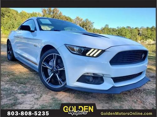 White 2017 Ford Mustang GT Premium