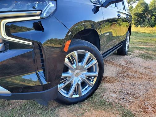 2021 Chevrolet Tahoe 4WD 4dr High Country Premium Pack Media System