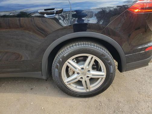 2017 Porsche Cayenne S