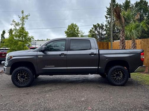 2016 Toyota Tundra SR5