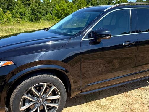 2019 Volvo XC90 T6 Momentum