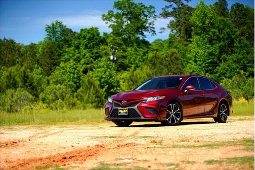 2018 Toyota Camry SE