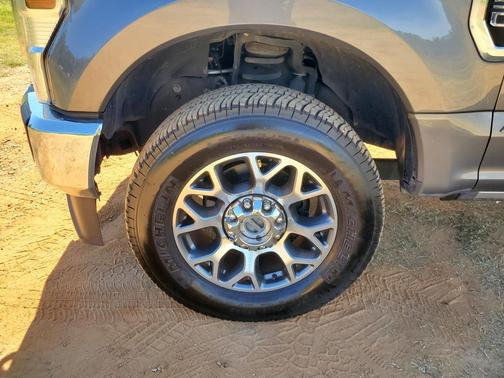 2022 Ford F-250 Lariat Ultimate 4WD Crew Power Running Boards