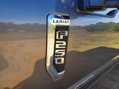 2022 Ford F-250 Lariat Ultimate 4WD Crew Power Running Boards