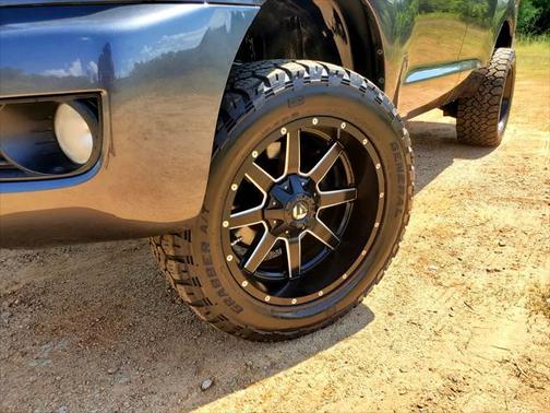 2013 Toyota Sequoia SR5