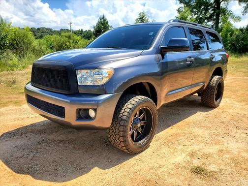 2013 Toyota Sequoia SR5