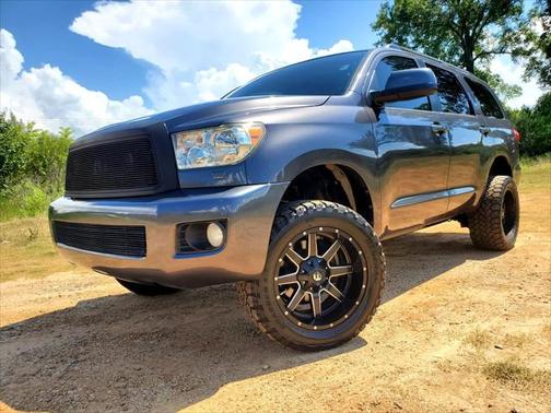 2013 Toyota Sequoia SR5