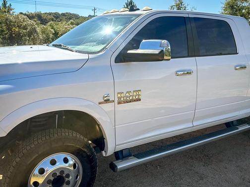2016 RAM 3500 4WD Mega Cab DRW Laramie