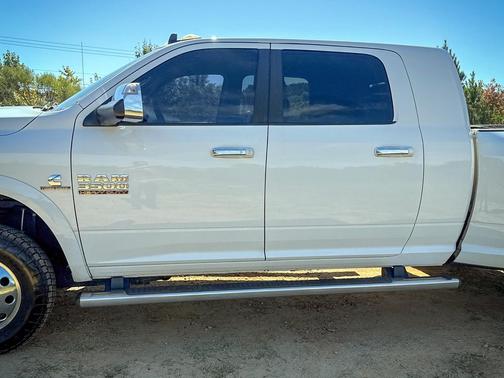 2016 RAM 3500 4WD Mega Cab DRW Laramie