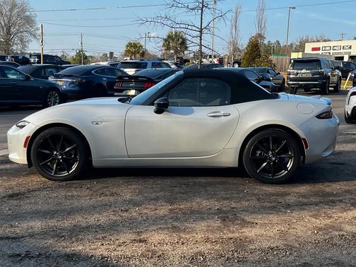 2017 Mazda MX-5 Miata Club