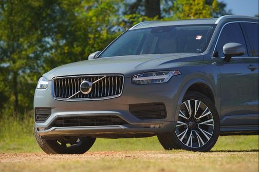 2020 Volvo XC90 T5 Momentum