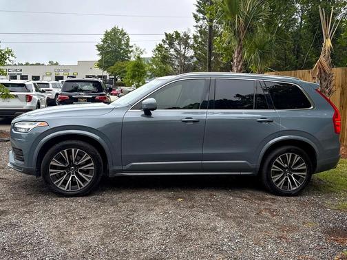 2020 Volvo XC90 T5 Momentum