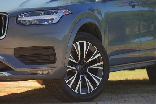 2020 Volvo XC90 T5 Momentum