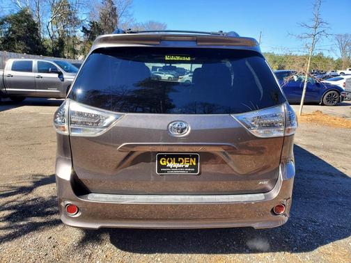 2015 Toyota Sienna SE