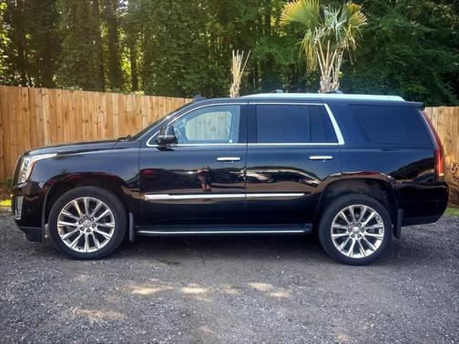 2019 Cadillac Escalade Luxury