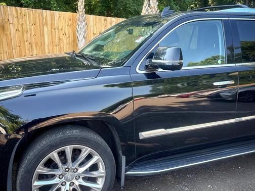 2019 Cadillac Escalade Luxury