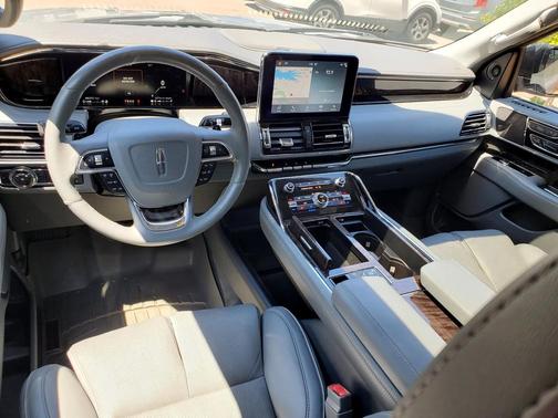 2018 Lincoln Navigator Select