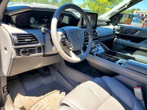 2018 Lincoln Navigator Select