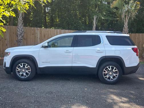 2022 GMC Acadia AWD 4dr SLT