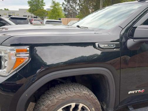 Black 2021 GMC Sierra 1500 AT4