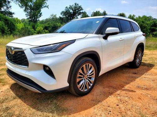 2021 Toyota Highlander Platinum FWD (Natl)
