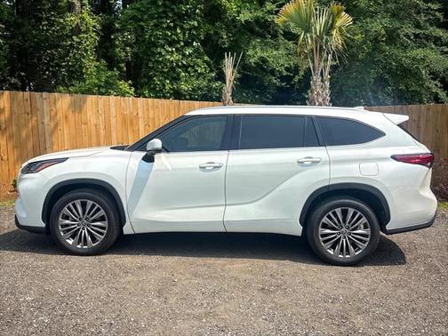 2021 Toyota Highlander Platinum FWD (Natl)