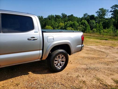 2018 Toyota Tacoma SR5