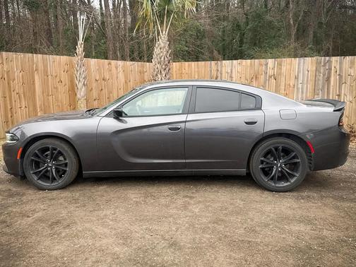 2018 Dodge Charger SXT