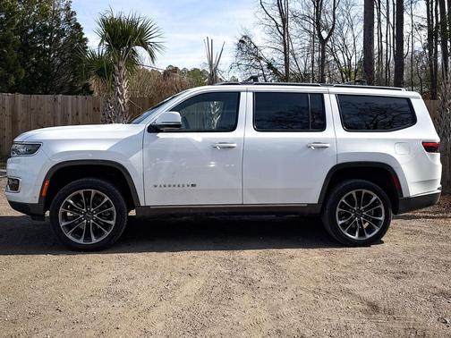 2022 Jeep Wagoneer Series III 4x4