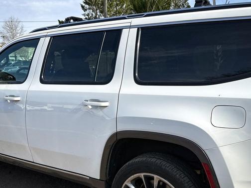 2022 Jeep Wagoneer Series III 4x4